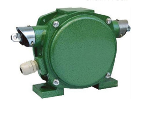 化工廠專用兩級跑偏開關EBBS-80、膠帶跑偏開關DPK-12-30大量現(xiàn)貨生產(chǎn)